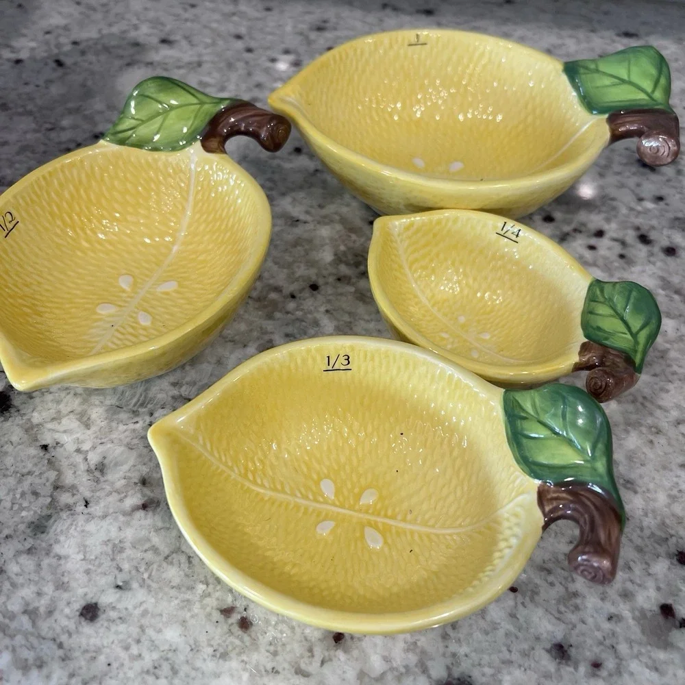 RARE! SUR LA TABLE Lemon Shape Ceramic Nesting Measuring Cups (Set of 4) Mint